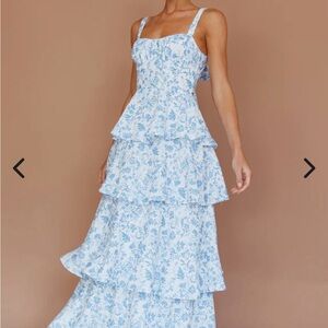 Selfie Leslie Provence Bloom Tiered Midi Dress in Floral Blue